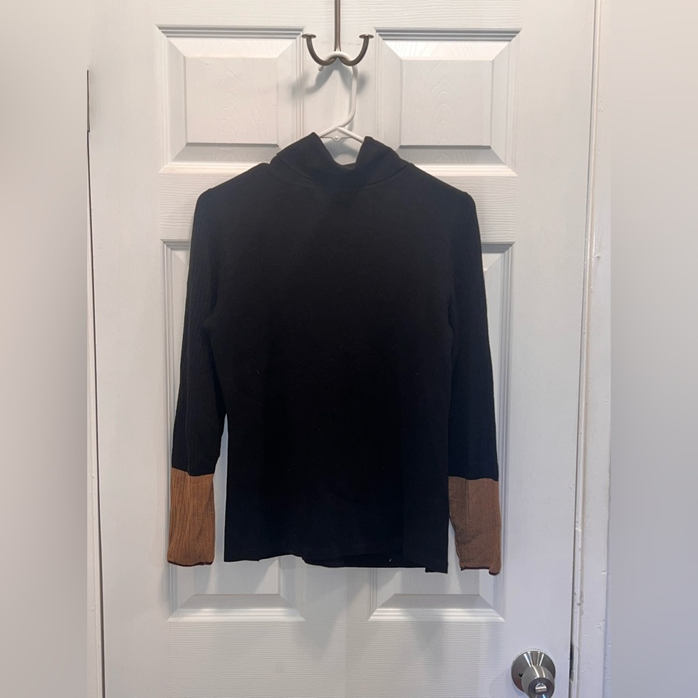 NIC+ZOE Black Turtleneck Sweater with Tan Sleeves